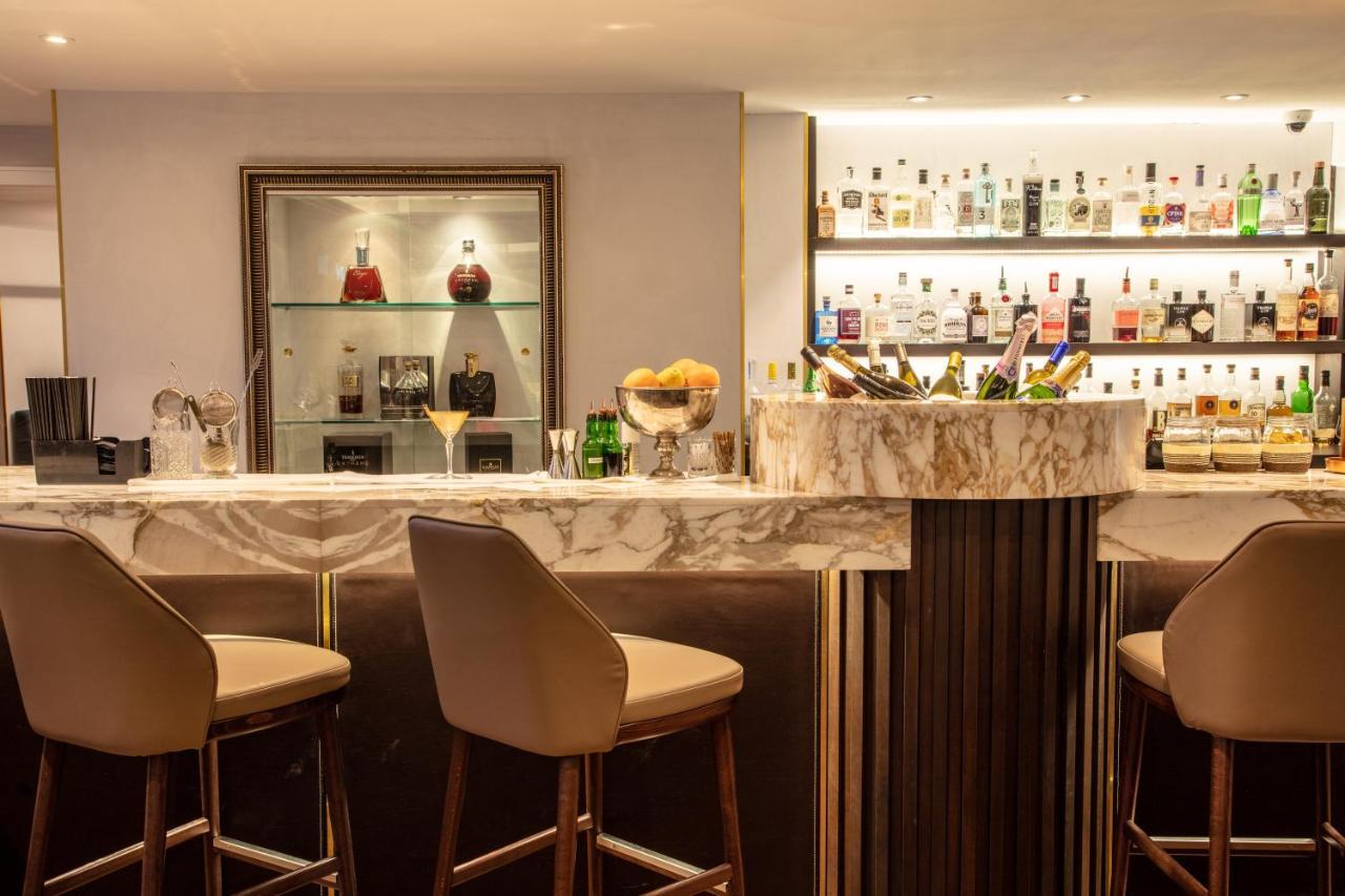 The Roseate Reading Hotel Bagian luar foto The bar at the 1907